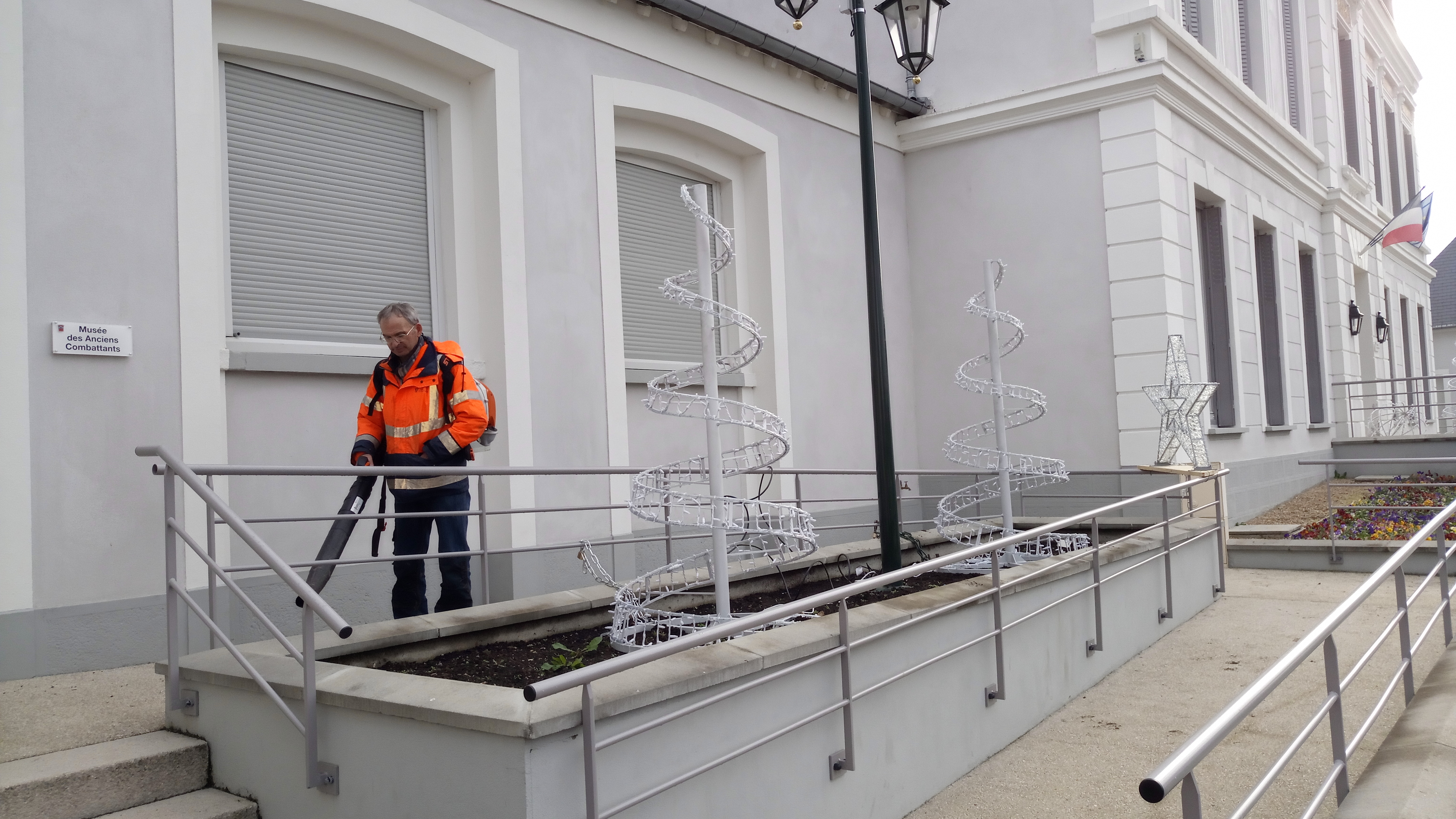 IMG_20171130_114044 Mairie de GrisySuisnes